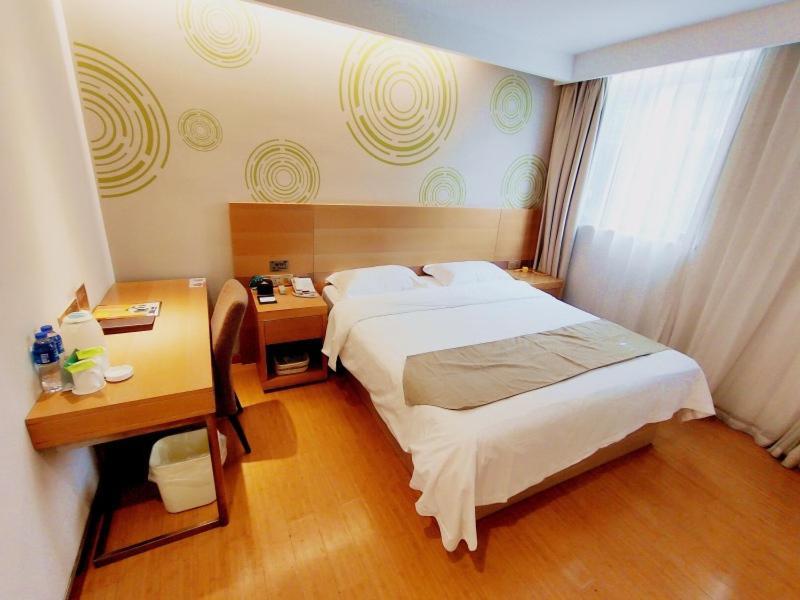 Greentree Inn Jiangxi Fuzhou Gandong Bridge Express Hotel Екстериор снимка