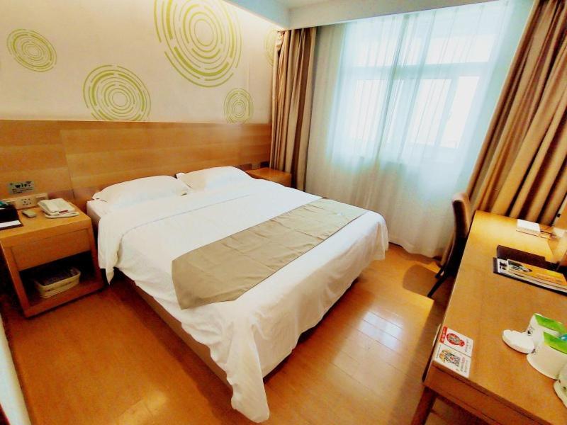 Greentree Inn Jiangxi Fuzhou Gandong Bridge Express Hotel Екстериор снимка