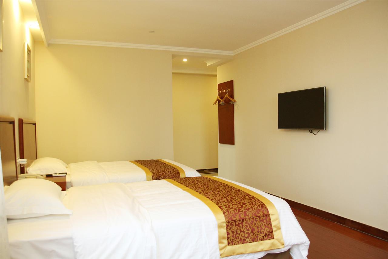 Greentree Inn Jiangxi Fuzhou Gandong Bridge Express Hotel Екстериор снимка